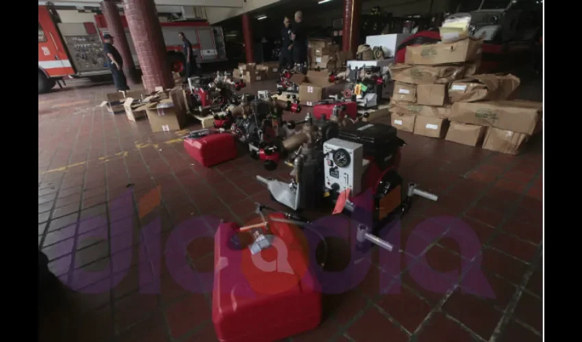 Moto bombas y demás equipos para los vehículos de emergencia y rescate. Foto: Roberto Barrios