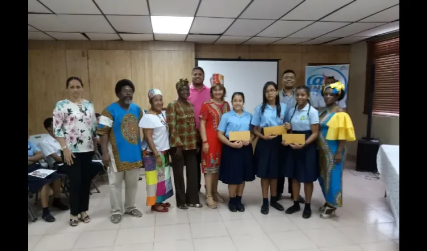 Representantes del Concurso de Oratoria 2018. Foto: Santos J. Oliveros C. 