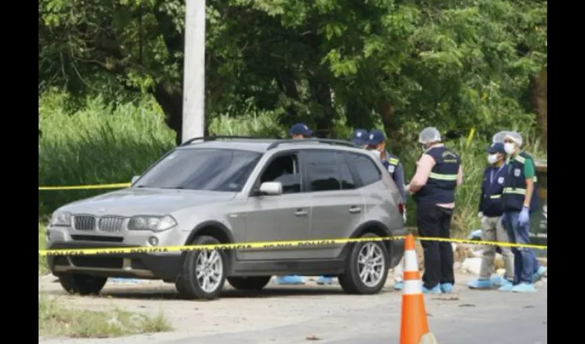 Policía detuvo a un involucrado en la muerte de las tres personas que eran trasladadas en el BMW. Foro: Landro Ortiz/Edward Santos