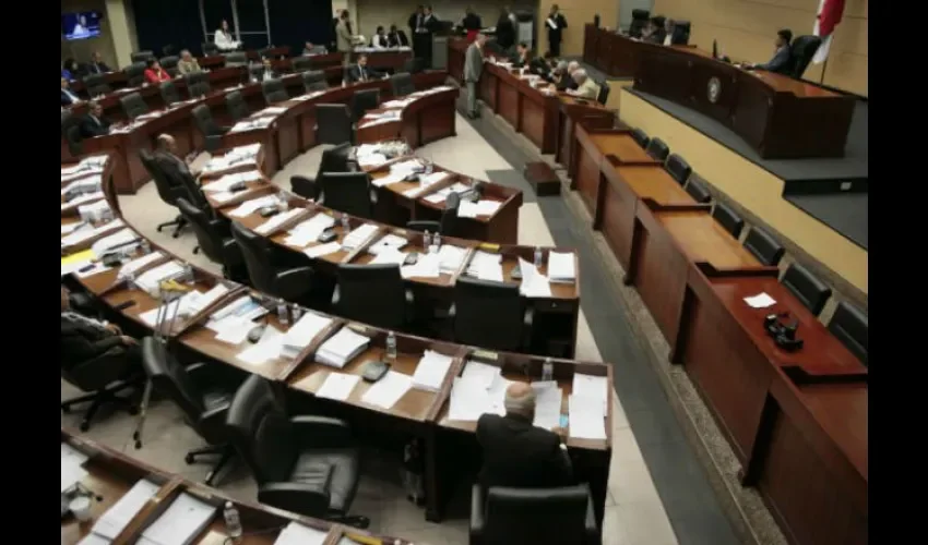 Asamblea tiene dura tarea para volver a escoger magistrados. Fotos: Archivo