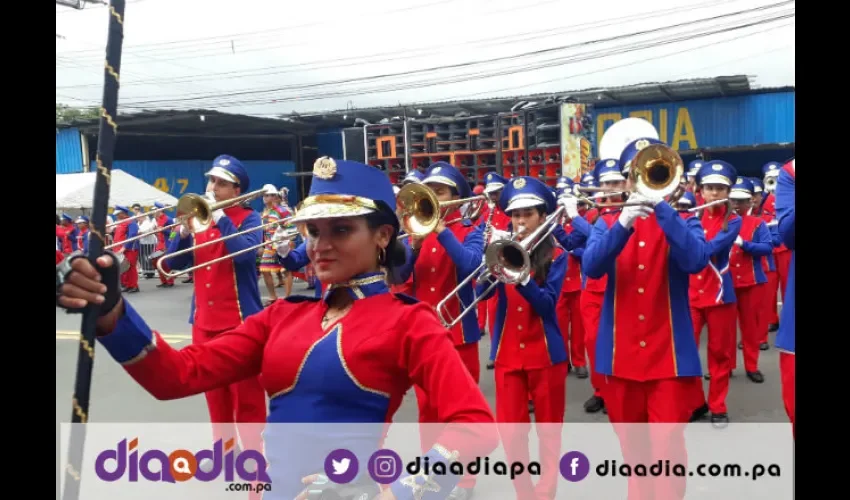 La Escuela Panamá Preparatory School se presentó en los desfiles de Juan Díaz. Foto: Jesús Simmons