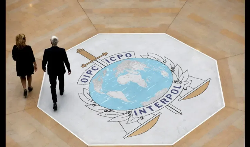 Interpol es "una plataforma neutral y bien conectada" para servir de base a las mejores prácticas policiales adoptadas por los Gobiernos miembros del organismo, que aglutina a 192 países. FOTO/AP