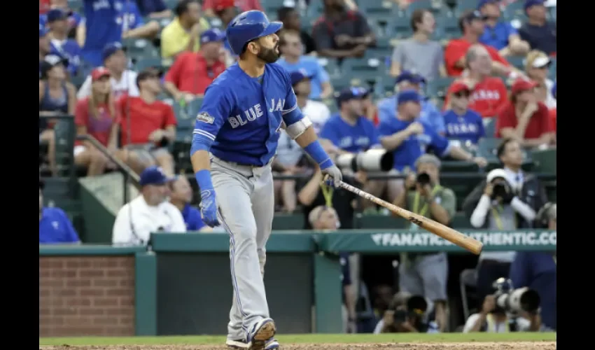 José Bautista ha conectado 344 cuadrangulares en su carrera.