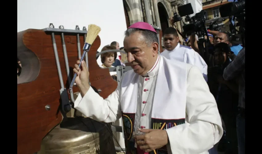 Foto ilustrativa de monseñor Ulloa. EFE 