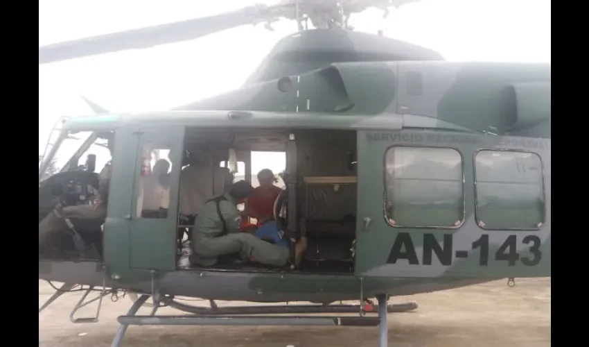 Helicóptero se convirtió en una sala de parto. Foto: Cortesía