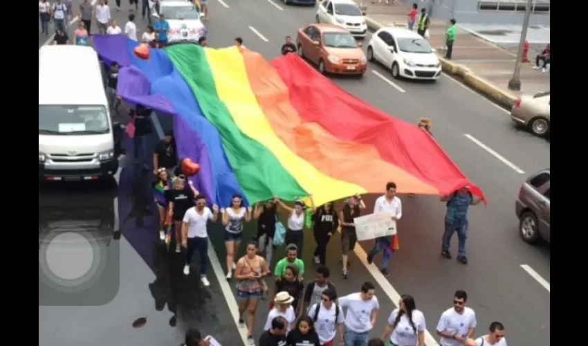 Foto ilustrativa de una marcha de la comunidad LGBTIQ. 