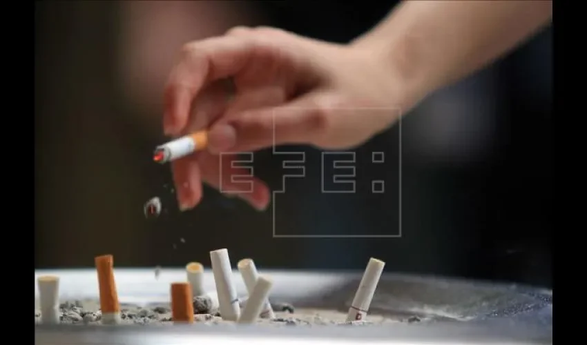 Cáncer de pulmón ocasionado por el consumo de tabaco. 