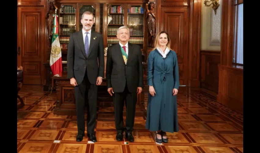 Felipe VI, primer líder que recibe López Obrador como presidente 