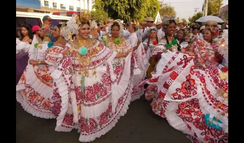 Foto ilustrativa del Desfile de las Mil Polleras. 