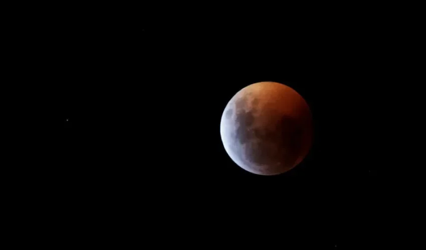 Eclipse total de luna. Foto: EFE