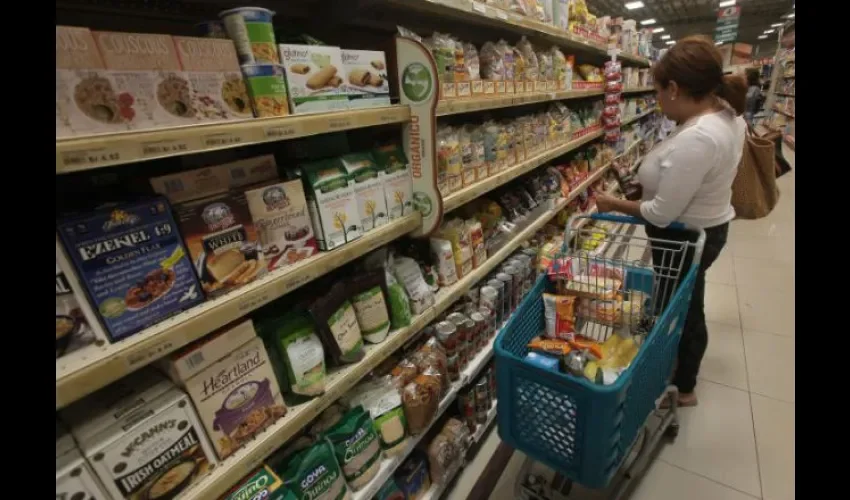 Supermercado tienen comida para todos. Foto: Archivo