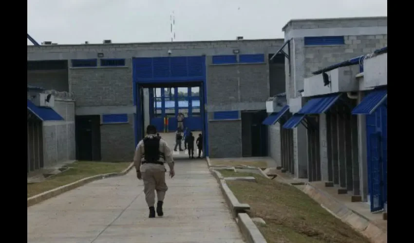 Hace unos días se realizó una requisa en la cárcel pública Nueva Esperanza en Colón. Foto: Ilustrativa