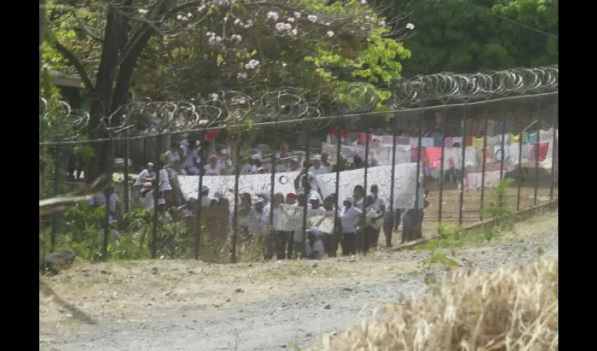 Protesta de privadas de libertad en la cárcel de mujeres. 