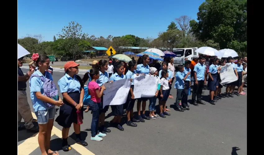 La calidad de educación que reciben deja mucho que decir. Foto: Melquiades Vásquez