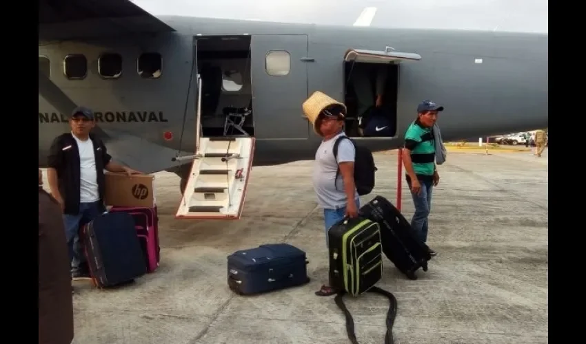 Educadores llevan de todo para su viaje. Foto: Cortesía 