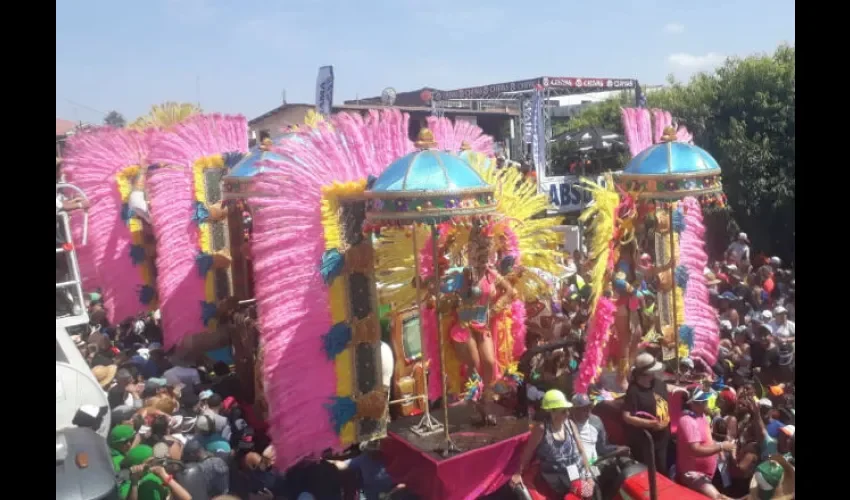 'La Diamante' en Domingo de Carnaval. Foto: Jesús Simmons