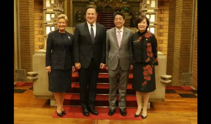 Foto ilustrativa del presidente Varela junto al mandatario de Japón. 