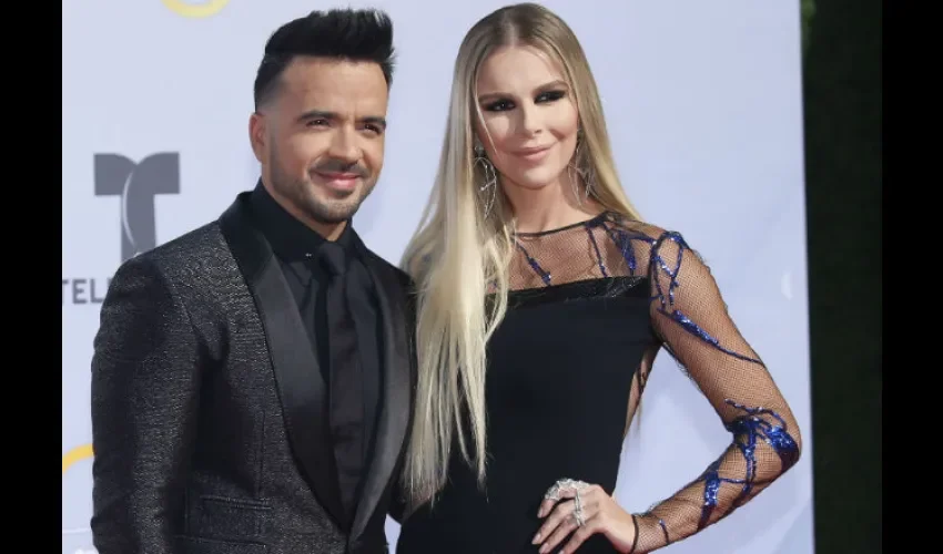 Luis Fonsi y Águeda López.