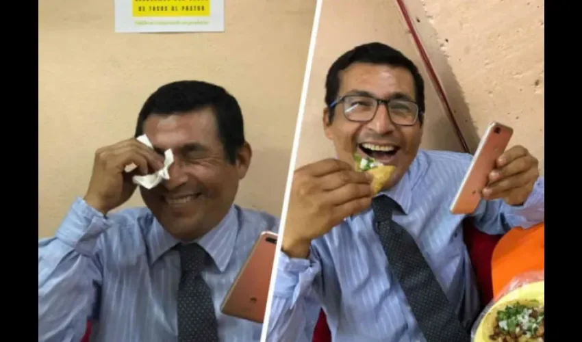 Un cliente feliz con sus tacos gratis. Foto: Tachito