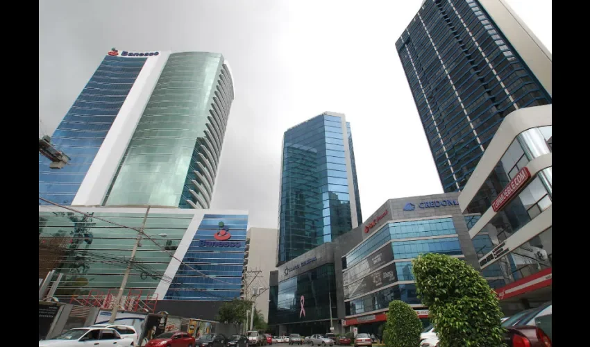 Foto ilustrativa del área bancaria de Panamá. 
