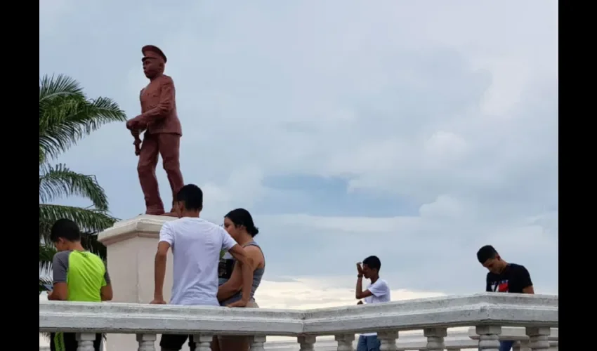 Foto ilustrativa de la estatua. 