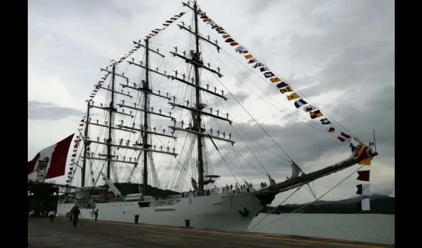 Vistas del Buque Escuela a Vela de la  Marina de Guerra del Perú, B.A.P. UNIÓN. Foto: Santos J. Oliveros C. 