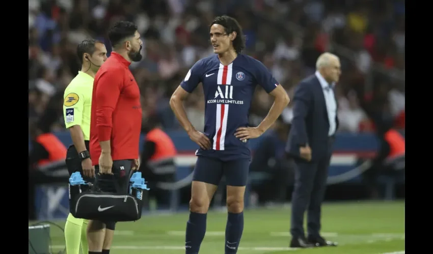 Foto ilustrativa del jugador Cavani. AP 