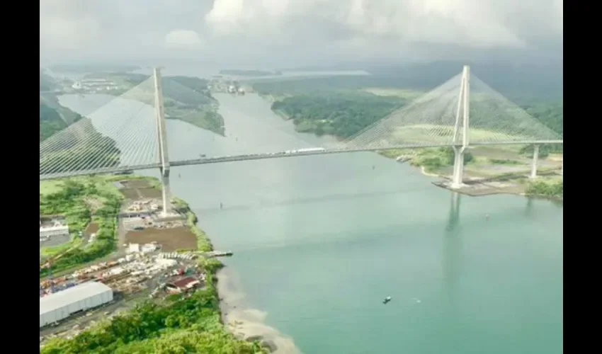 Foto ilustrativa del tercer puente sobre  El Canal de Panamá. 