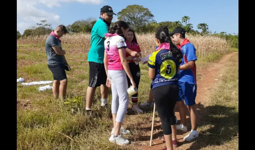 Foto ilustrativa de los participantes. 