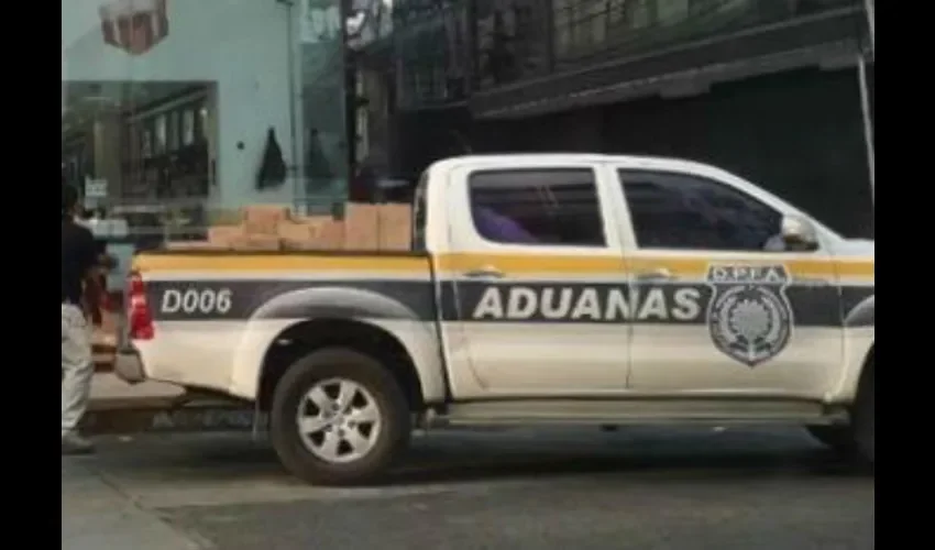 Foto ilustrativa del vehículo de Aduanas. 