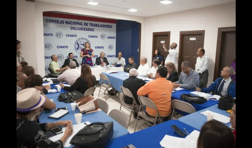 Foto ilustrativa de la reunión. 