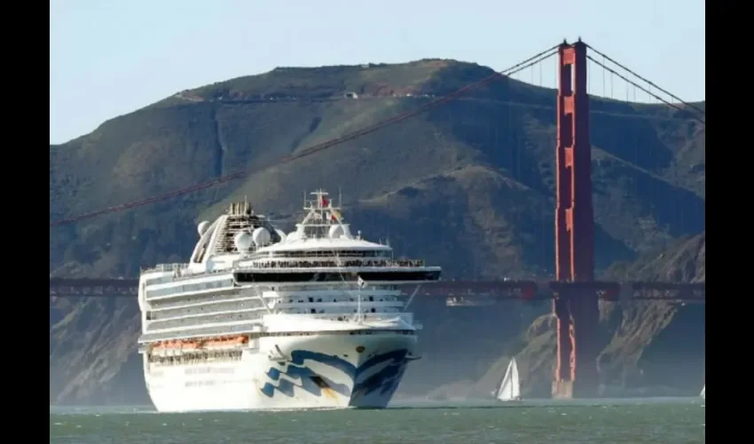 Se teme que el barco lleve 20 días navegando con el virus a bordo entre San Francisco, México y Hawái.