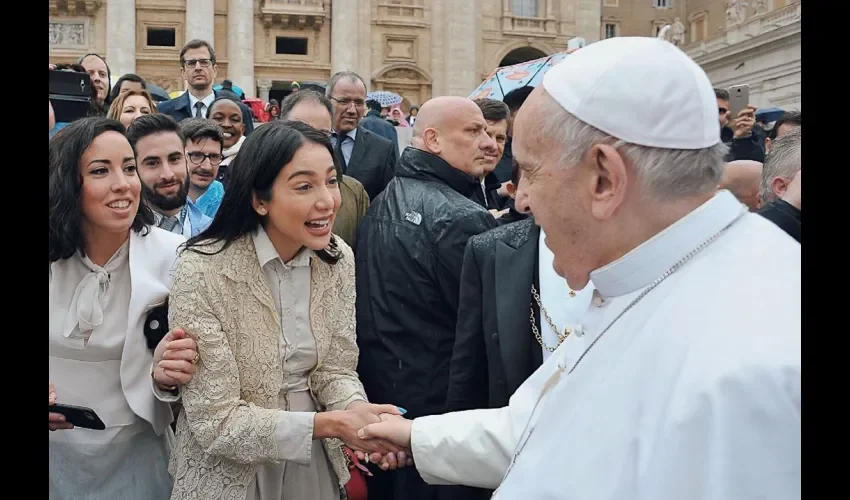 Carolina conoció al papa Francisco. Foto: Instagram