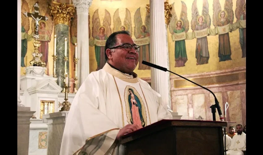 El padre Jorge Ortiz-Garay en la Iglesia de Santa Brígida en Nueva York. Foto/Diócesis de Brooklyn vía The New York Times