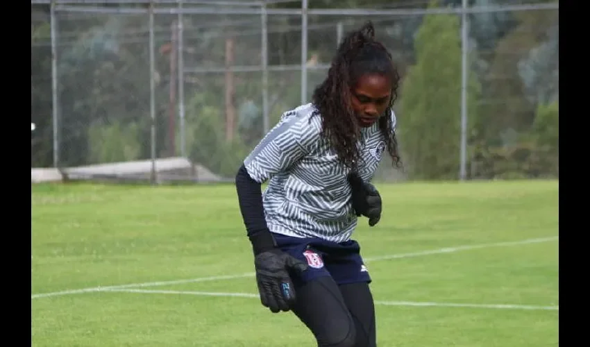Yenith Bailey es una de las grandes figuras que tiene el fútbol femenino de Panamá.