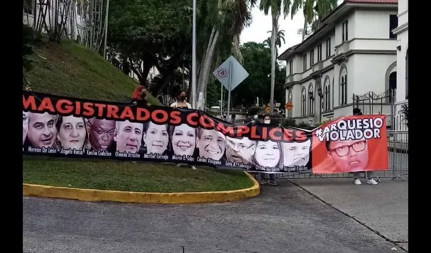 El pasado 17 de abril, una de las jóvenes intentó suicidarse tras el fallo de la Corte. Foto: JSTOUTE