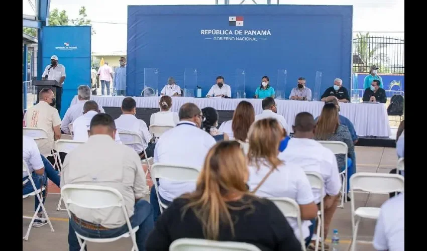 Alrededor de 52 mil contratos han sido revisados en el Mitradel. Foto: Cortesía 