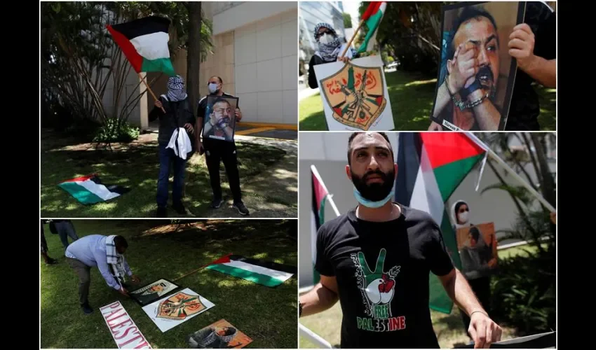 Un grupo de palestinos residentes en Panamá, protestan exigiendo paz y justicia por los ataques en Gaza, frente a la embajada de Israel hoy en Ciudad de Panamá (Panamá). EFE.