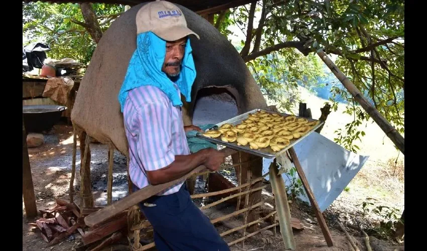 13 familias llevaron comida a sus casas gracias a la panadería artesanal. Cortesía 