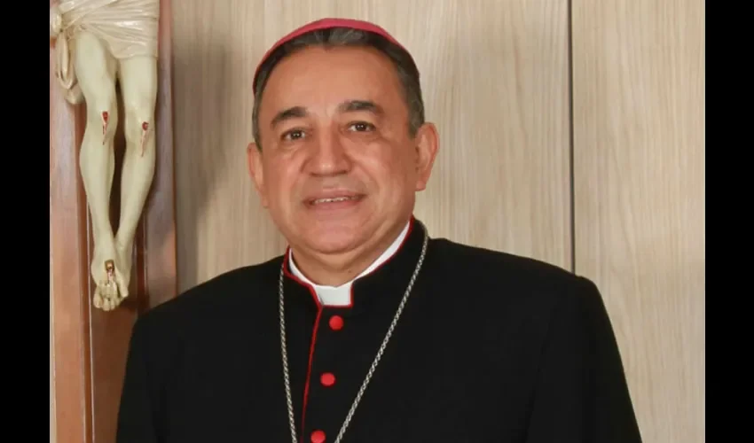 Arzobispo metropolitano, José Domingo Ulloa.