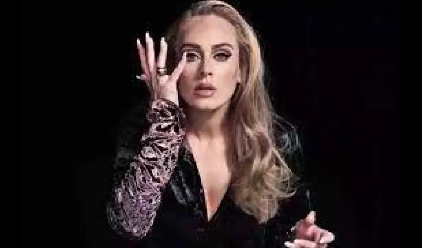 Adele lanzó su disco '30'