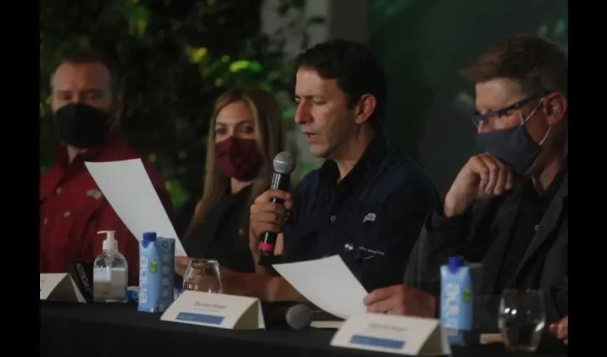 El ministro de Turismo de Panamá, Ivan Eskildsen, participa en una rueda de prensa hoy, en Ciudad de Panamá (Panamá). EFE.