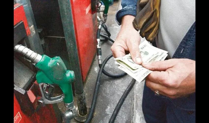 Tanto el precio de la gasolina como del diésel registrarán un aumento.