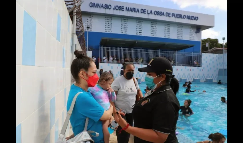 Foto ilustrativa de la piscina. 