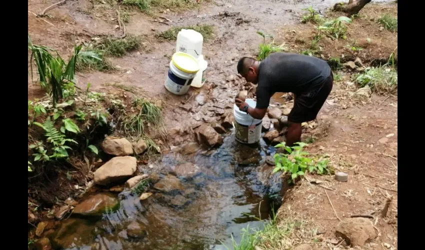 En Arraiján existen un promedio de 50 mil habitantes que no reciben agua potable en sus casas lo cual implica un caos.