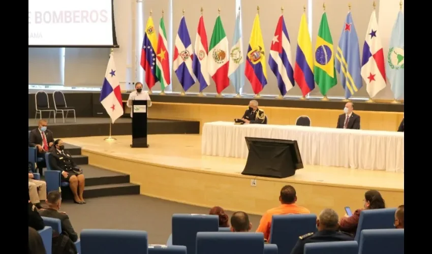 Foto ilustrativa de la reunión. 