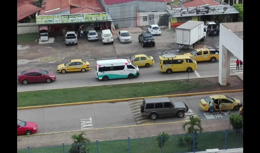 Aclaró además que los cambios de circulación en carretera que se han recomendado a la ATTT son en vías secundarias buscando descongestionar las avenidas principales.