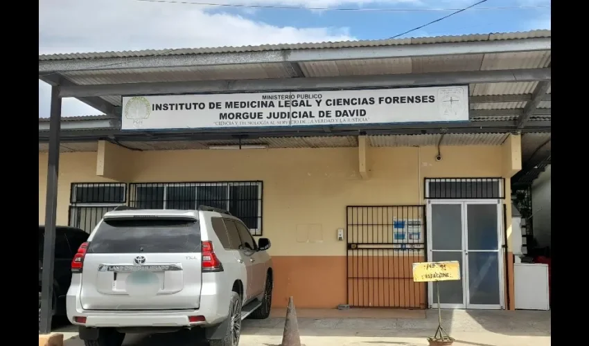  Los familiares de las mujeres desaparecidas fueron convocadas por el fiscal de Homicidio y Femicidio, Hernán de Jesús Mora. 