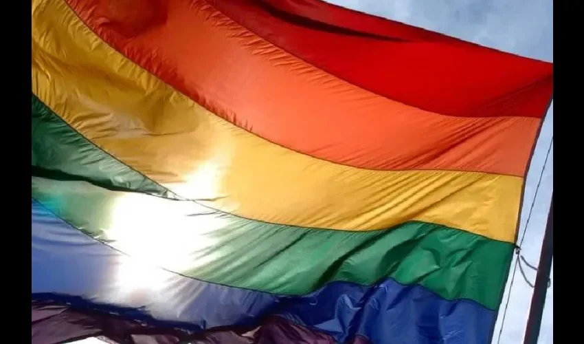 Bandera de la Comunidad LGBTI.