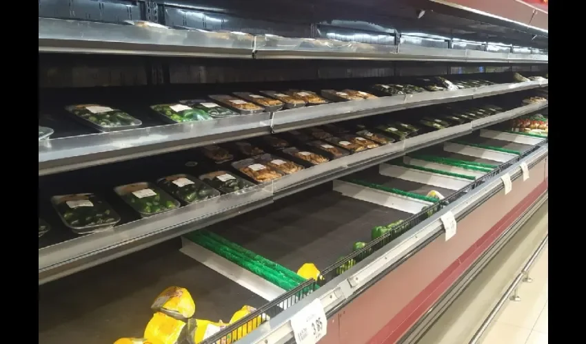 Los productos han empezado a escacear en los supermercados. 